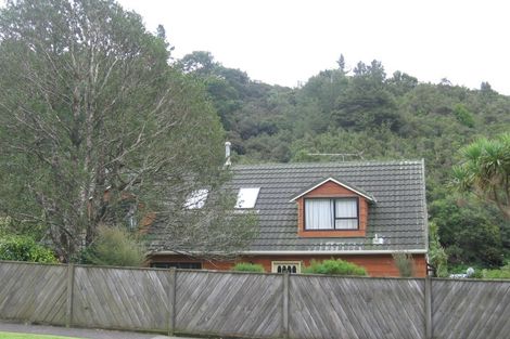 Photo of property in 62 Raukawa Street, Stokes Valley, Lower Hutt, 5019