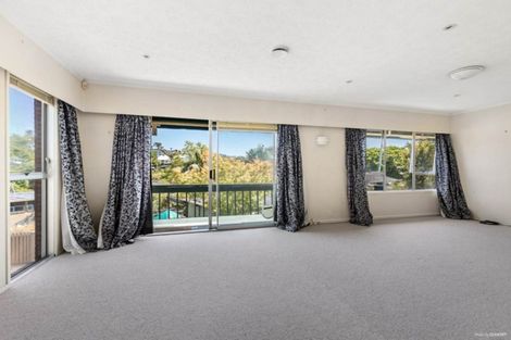 Photo of property in 1/36 Saddleback Rise, Murrays Bay, Auckland, 0630