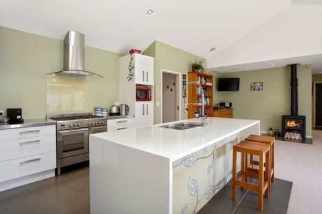 Photo of property in 197 Woodman Drive, Tawa, Wellington, 5028