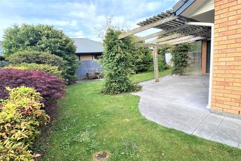 Photo of property in 8 Amdale Avenue, Broomfield, Christchurch, 8042