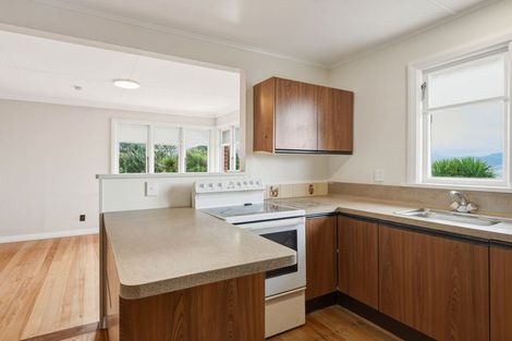 Photo of property in 122 Easther Crescent, Kew, Dunedin, 9012