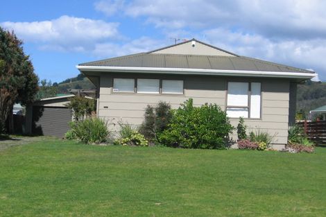 Photo of property in 102 Weka Street, Whangamata, 3620