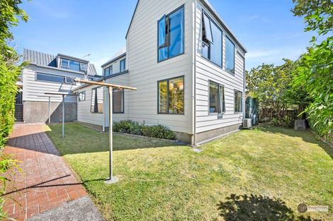 Photo of property in 75 Cypress Drive, Maungaraki, Lower Hutt, 5010