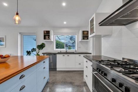 Photo of property in 2 Mercade Close, Stratford, 4332