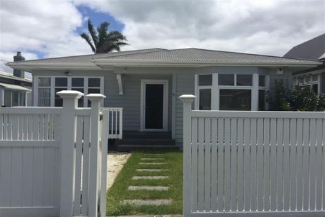 Photo of property in 9 Oban Road, Westmere, Auckland, 1022