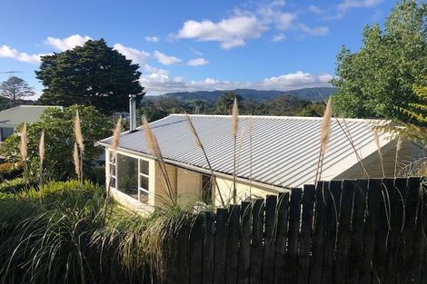 Photo of property in 65 Howard Road, Orere Point, Papakura, 2585