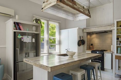 Photo of property in 1 Latham Street, Napier South, Napier, 4110