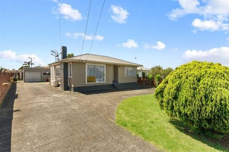 Photo of property in 102 Beaumonts Way, Manurewa, Auckland, 2102
