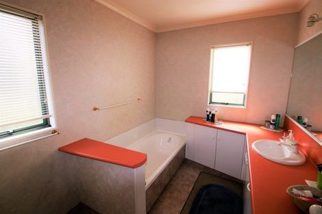 Photo of property in 12a Dominion Road, Nawton, Hamilton, 3200