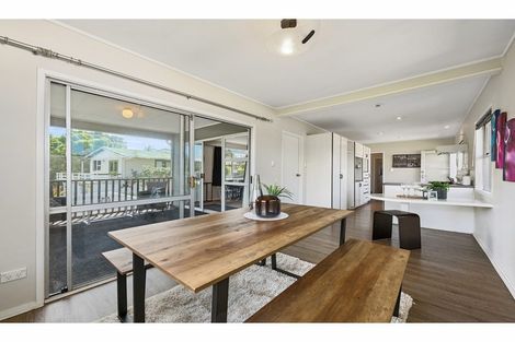 Photo of property in 132 Deep Creek Road, Torbay, Auckland, 0630