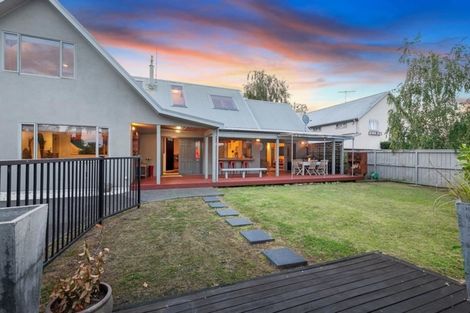 Photo of property in 2/25 The Avenue, Albany, Auckland, 0632