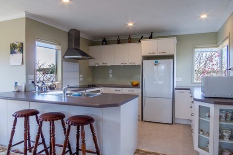 Photo of property in 14 Walnut Grove, Whakatane, 3120