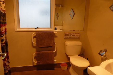 Photo of property in 57 Lavery Place, Sunnynook, Auckland, 0632