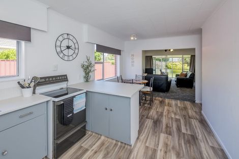 Photo of property in 19 Saint Annes Street, Levin, 5510