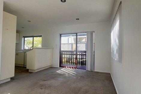 Photo of property in 2/89 Hillsborough Road, Hillsborough, Auckland, 1042