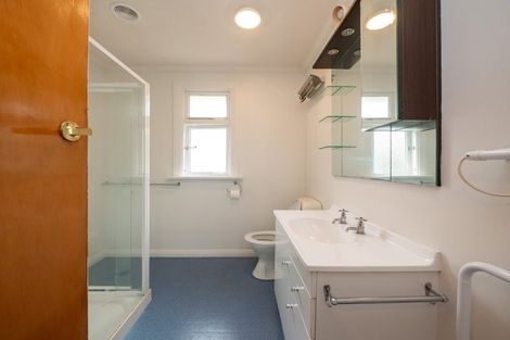 Photo of property in 79 Blanket Bay Road, Sawyers Bay, Port Chalmers, 9023