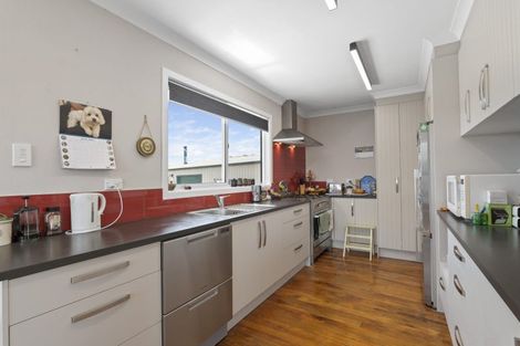 Photo of property in 70 Cordelia Street, Stratford, 4332