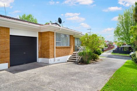 Photo of property in 1/33 Matuhi Rise, Henderson, Auckland, 0612