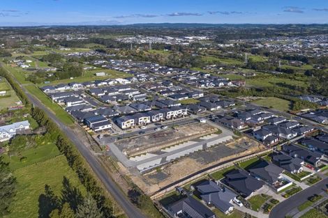 Photo of property in 20 Balthazar Road, Kumeu, 0810