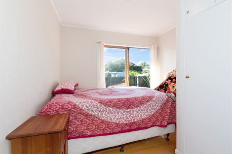 Photo of property in 7 Coletta Lane, Te Atatu South, Auckland, 0610