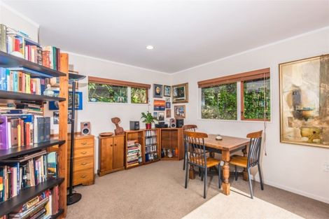 Photo of property in 6a Joll Street, Karori, Wellington, 6012
