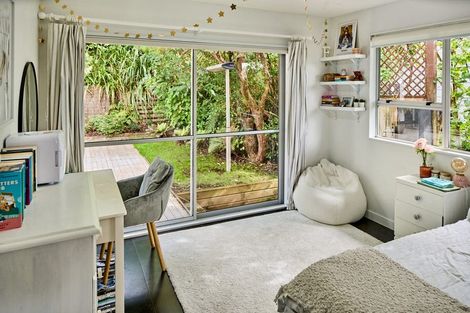 Photo of property in 20 Muri Road, Pukerua Bay, 5026