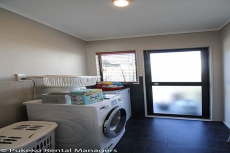 Photo of property in 8 Hakea Place, Totara Heights, Auckland, 2105