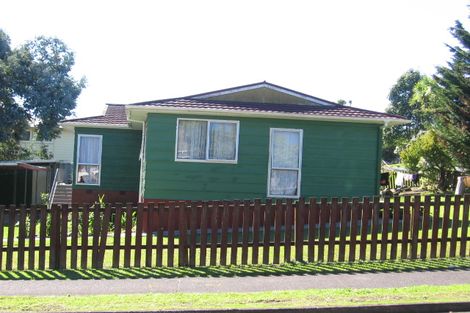 Photo of property in 1 Glucina Place, Glen Eden, Auckland, 0602