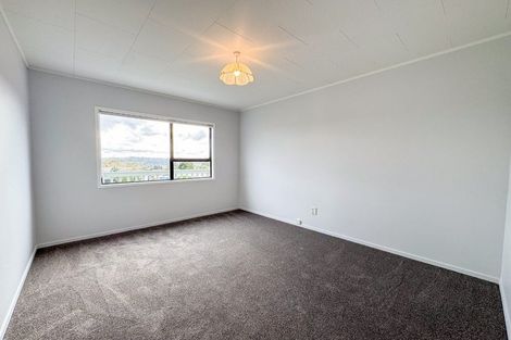 Photo of property in 12 Clearview Heights, Ranui, Auckland, 0612