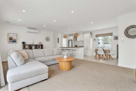 Photo of property in 54a Cloten Road, Stratford, 4332