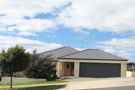 Photo of property in 16 Sterling Gate Drive, Bethlehem, Tauranga, 3110