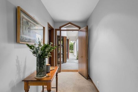 Photo of property in 20 Snowdon Road, Fendalton, Christchurch, 8052