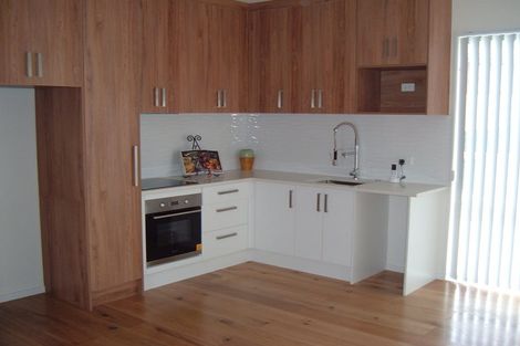 Photo of property in 17 Glendene Avenue, Glendene, Auckland, 0602