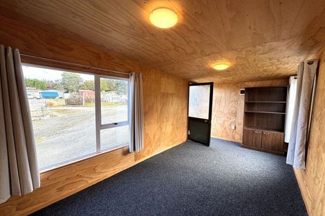 Photo of property in 17 Side Street, Clinton, 9534