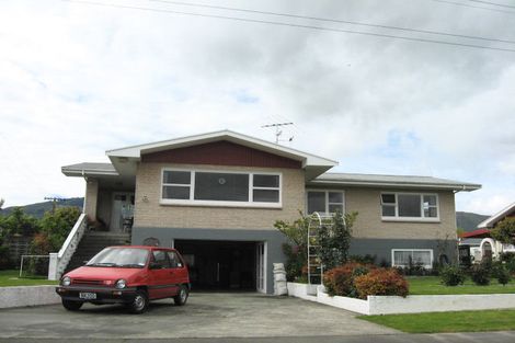 Photo of property in 11 Reeves Street, Stoke, Nelson, 7011