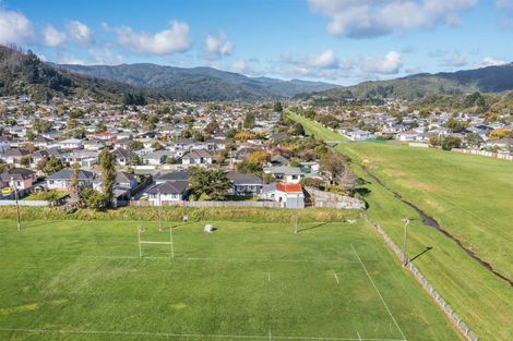 Photo of property in 4 Russell Road, Wainuiomata, Lower Hutt, 5014