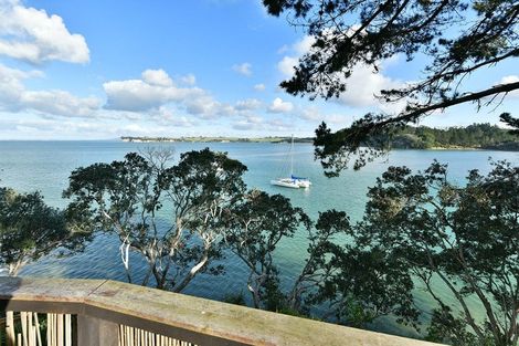 Photo of property in 254 Wade River Road, Wade Heads, Whangaparaoa, 0932