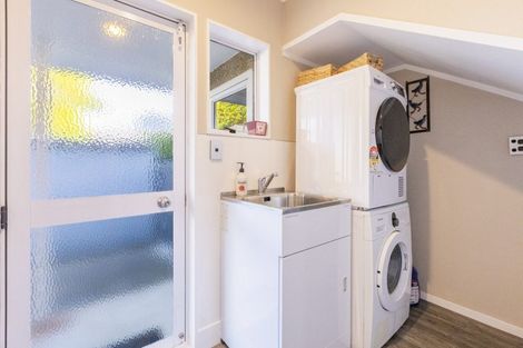 Photo of property in 14 Jervois Road, Jervoistown, Napier, 4112