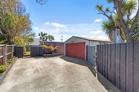 Photo of property in 290 Pine Avenue, South New Brighton, Christchurch, 8062