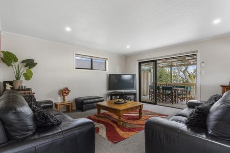 Photo of property in 207 Weka Street, Whangamata, 3620