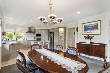 Photo of property in 2 Redhaven Place, Bethlehem, Tauranga, 3110