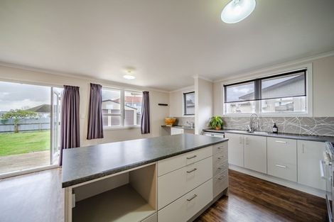 Photo of property in 12 Lake View Road, Waipukurau, 4200