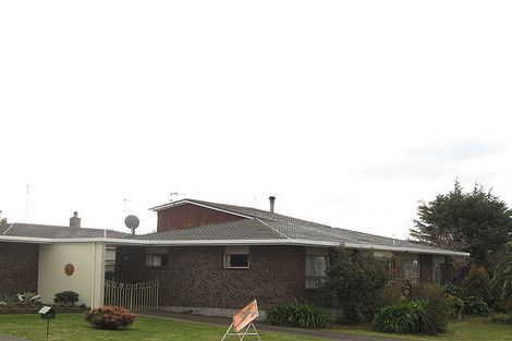 Photo of property in 2 Wellington Road, Waipukurau, 4200