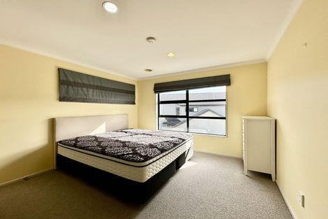 Photo of property in 61 Te Puia Drive, Aotea, Porirua, 5024