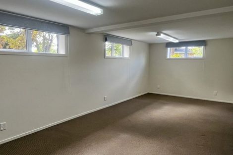 Photo of property in 14 Camberwell Place, Avonhead, Christchurch, 8042