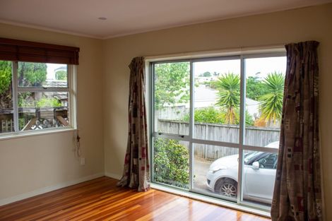 Photo of property in 20 Spencer Road, Pinehill, Auckland, 0632