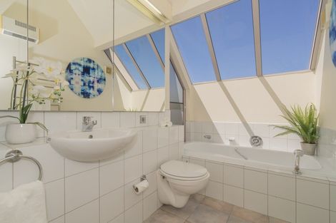 Photo of property in 10 Brodie Lane, Pauanui, Hikuai, 3579