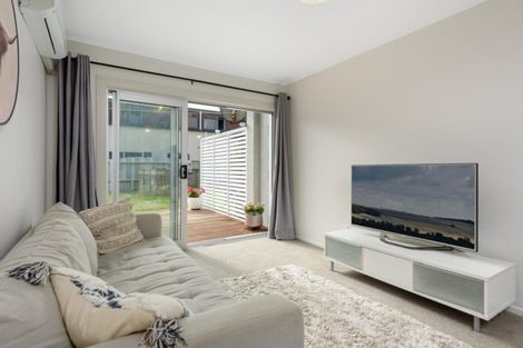 Photo of property in 40d Maunganui Road, Mount Maunganui, 3116