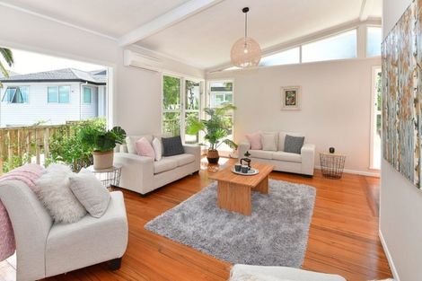 Photo of property in 1/19 Bowman Road, Forrest Hill, Auckland, 0620