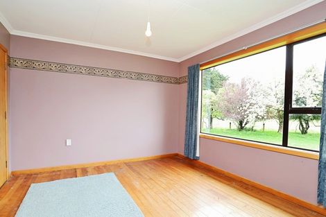 Photo of property in 23 Tussock Creek Grove Bush Road, Grove Bush, Invercargill, 9876